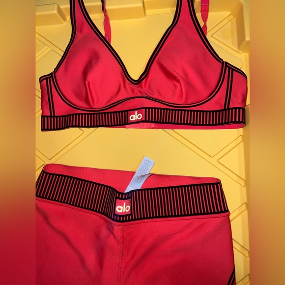 Alo Red Sports Bra and Pant Set - Picture 2 of 4